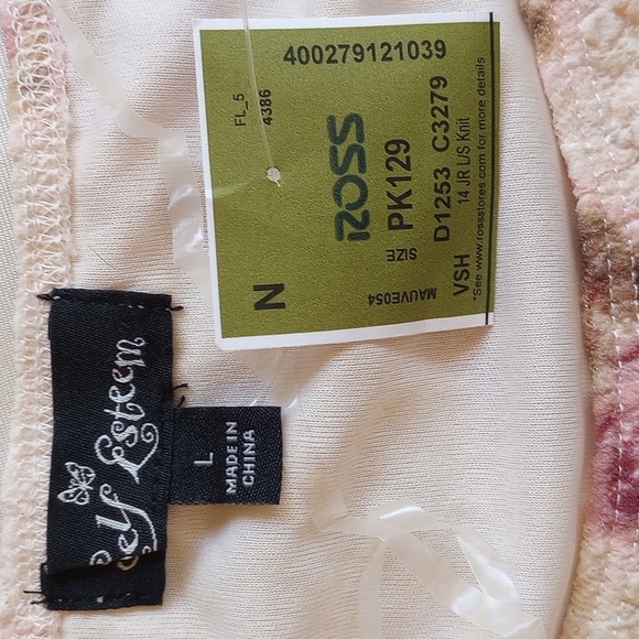 NWT Self Esteem Stretch Lace Long Sleeve Top L Lined Dusty Floral - 50off3 - Picture 4 of 8